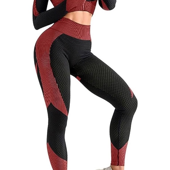 Red & Black Amazon Workout Set - Picture 10 of 12